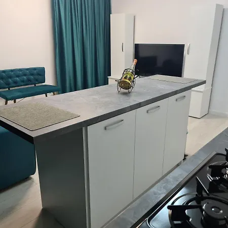 Global Apartment *
